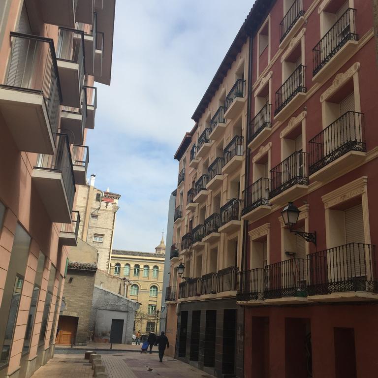 Apartamentos Auhabitat Zaragoza, Edificio De Apartamentos Turisticos Екстер'єр фото