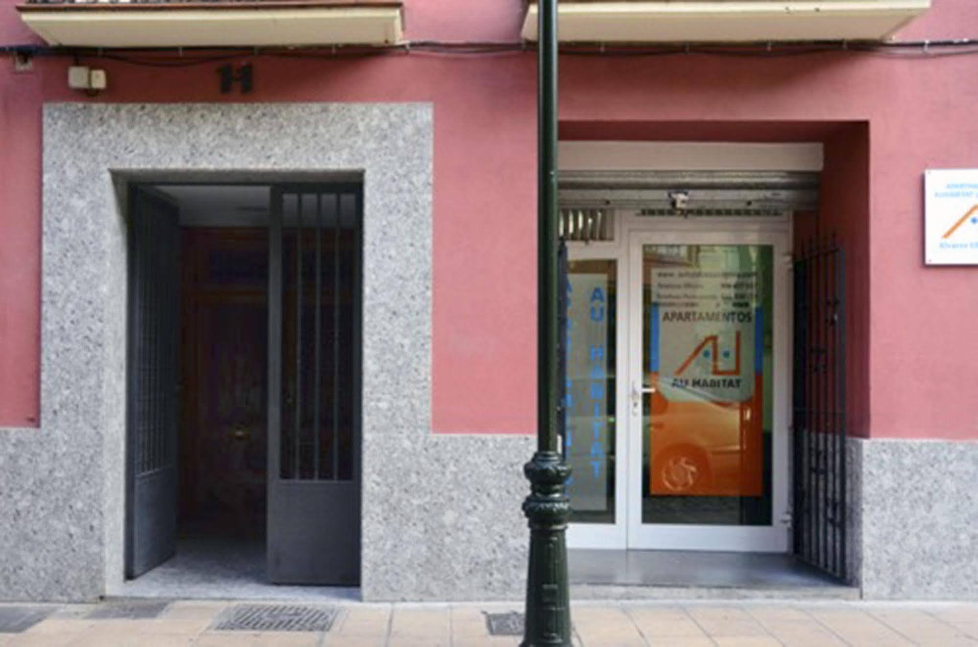 Apartamentos Auhabitat Zaragoza, Edificio De Apartamentos Turisticos Екстер'єр фото