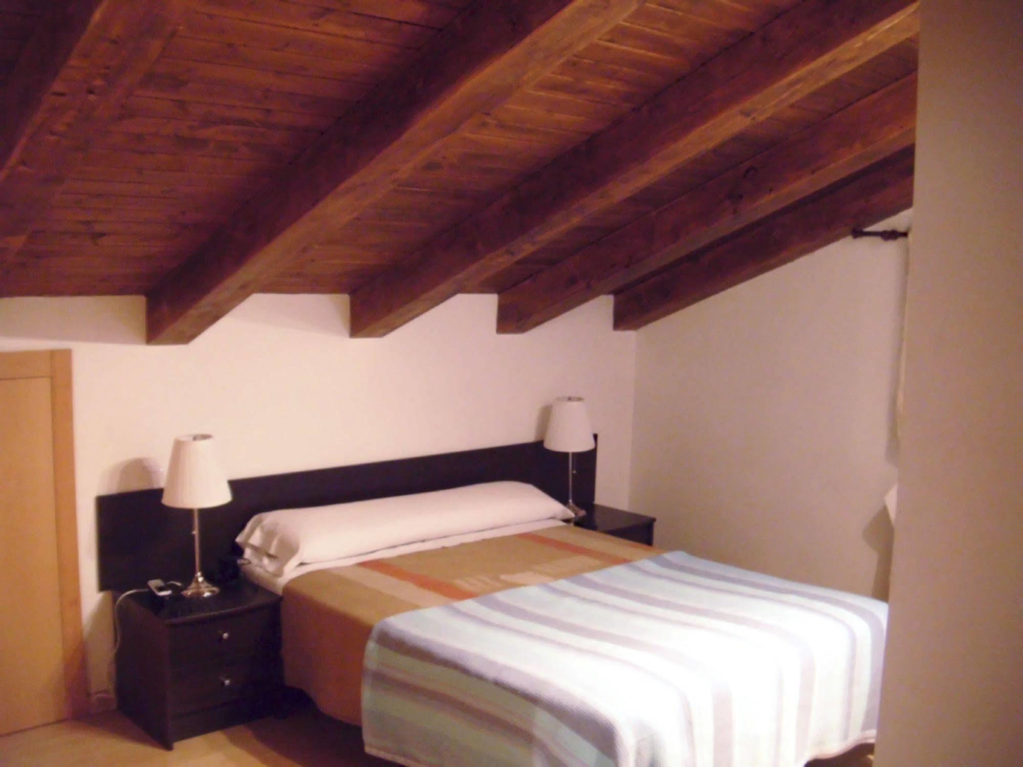 Apartamentos Auhabitat Zaragoza, Edificio De Apartamentos Turisticos Екстер'єр фото