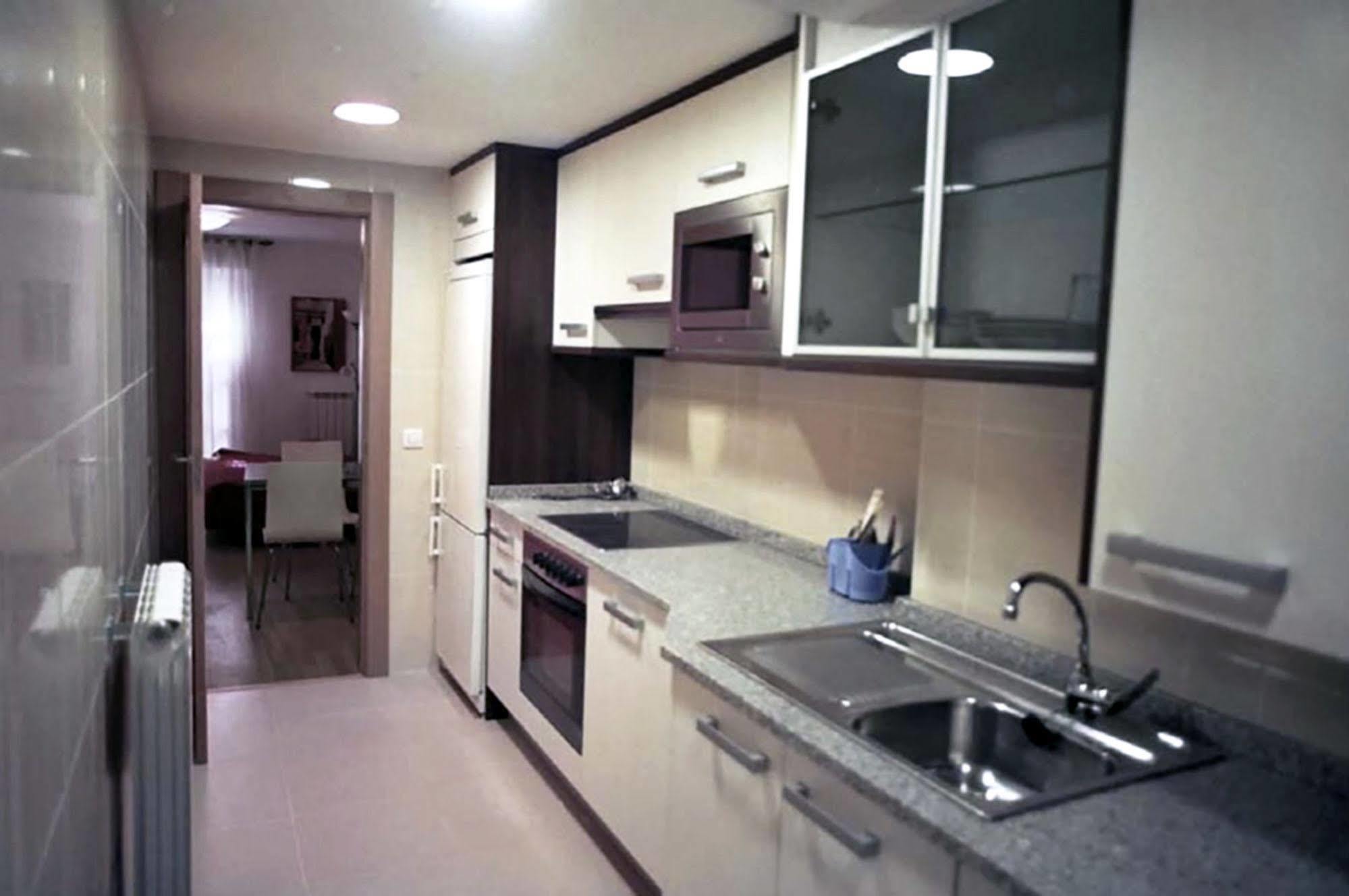 Apartamentos Auhabitat Zaragoza, Edificio De Apartamentos Turisticos Екстер'єр фото