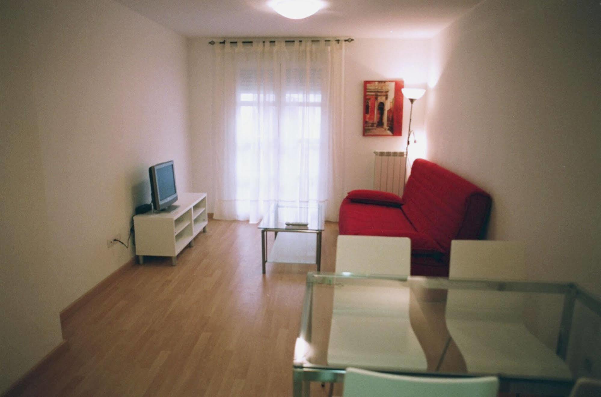 Apartamentos Auhabitat Zaragoza, Edificio De Apartamentos Turisticos Екстер'єр фото